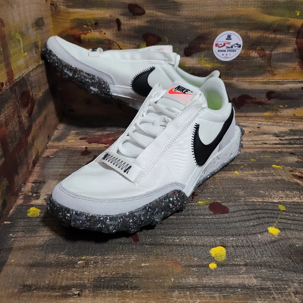 Women Nike athletic shoes size 9.5 new